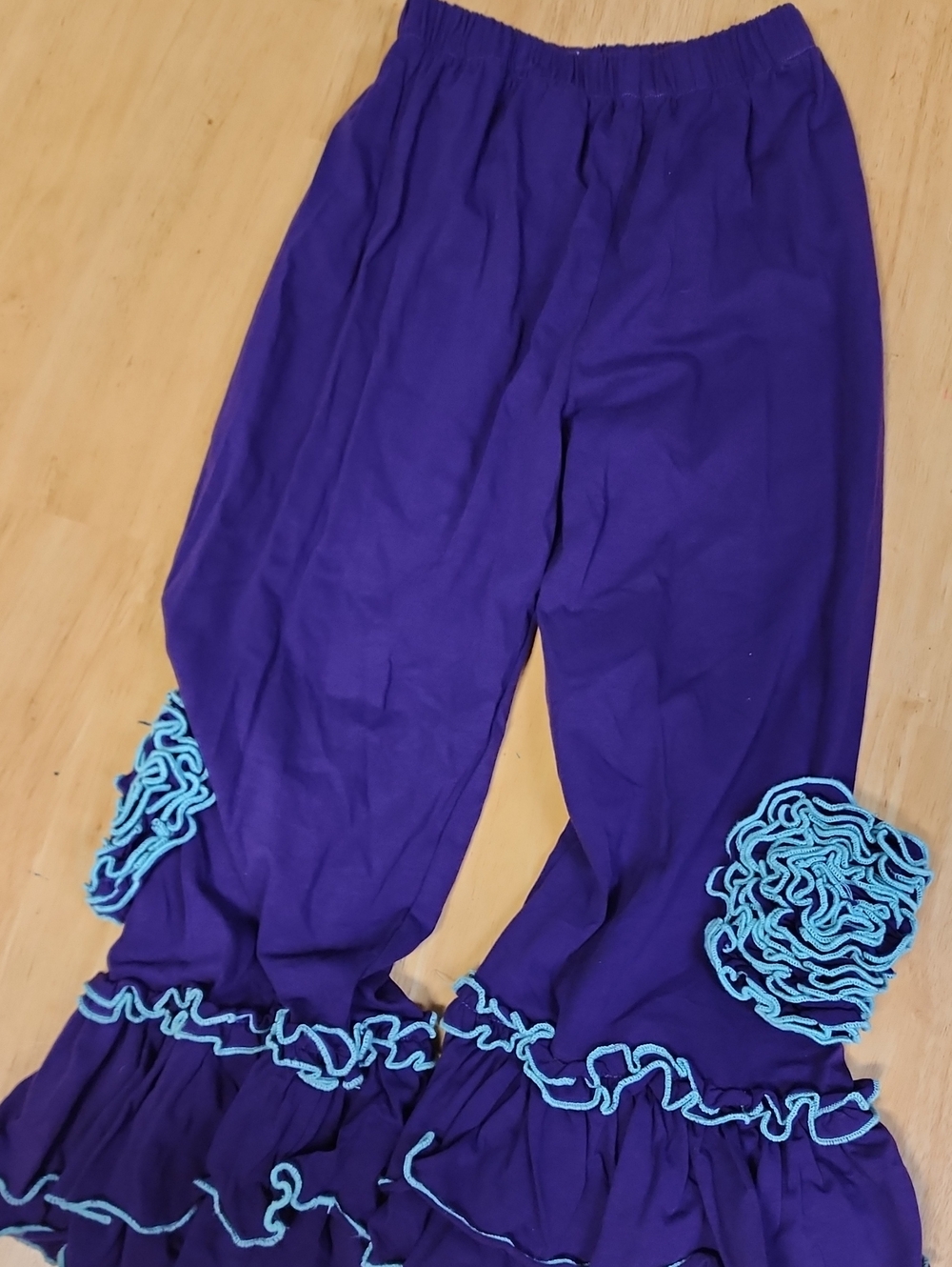 Boutique Clothing Purple & Teal Ruffle Rosette Pants Girls Size 6XC EUC - Picture 3 of 7